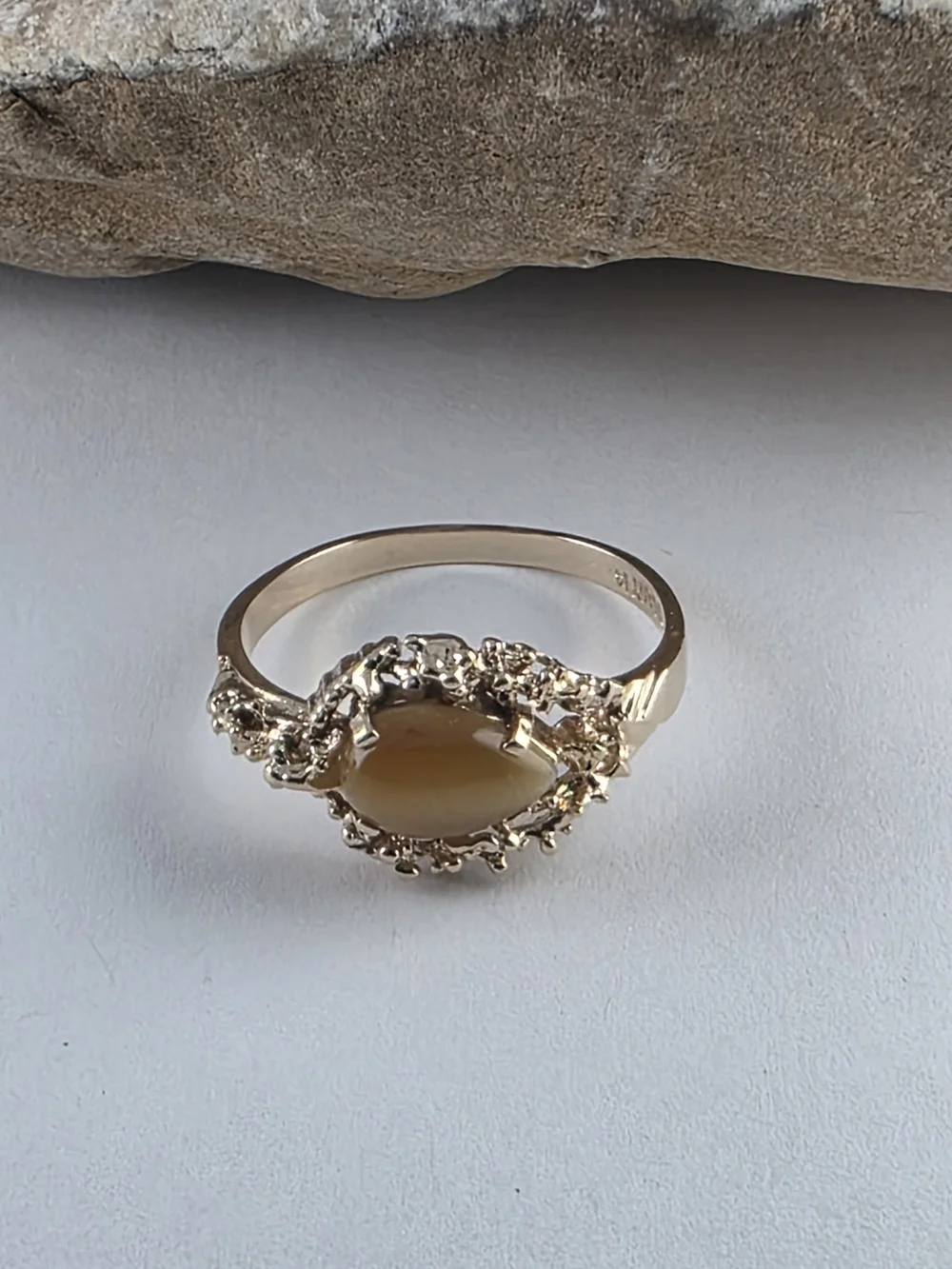 14K Yellow Gold Tiger Eye Cocktail Ring Size 8.25, Solid Gold! 👌🎁